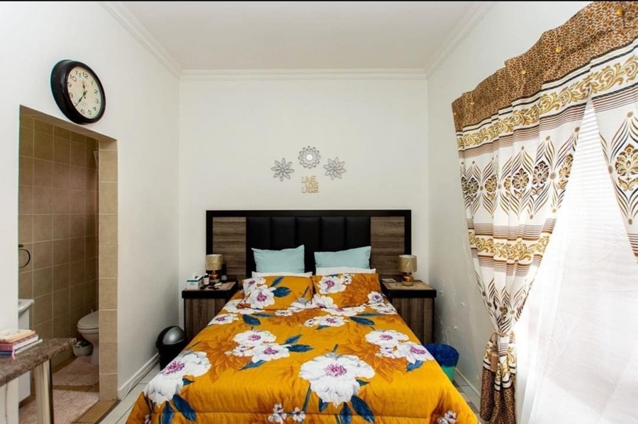 2 Bedroom Property for Sale in Vredenburg Western Cape